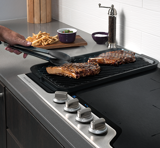 Frigidaire Professional 30 Gas Cooktop with Griddle - FPGC3077RS