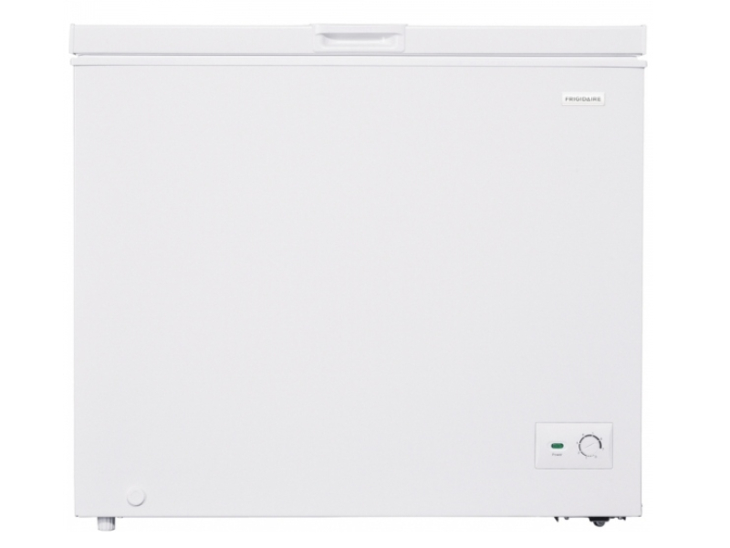 Frigidaire FFCS0922AW 38" 8.7 Cu. Ft. Chest Freezer With Power On I
