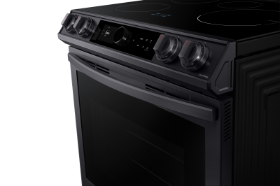 30" Samsung 6.3 Cu. Ft. Induction Range With Wi-Fi And Air Fry In Fingerprint Resistant Black Stainless Steel - NE63T8911SG/AC