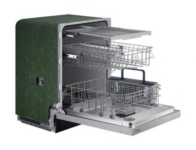 24" Samsung  Dishwasher with third rack - DW80N3030US