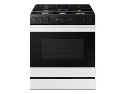 30" Samsung 7 Series 6.0 cu. ft. Slide-in Gas Range in White - NSG6DB870012AA