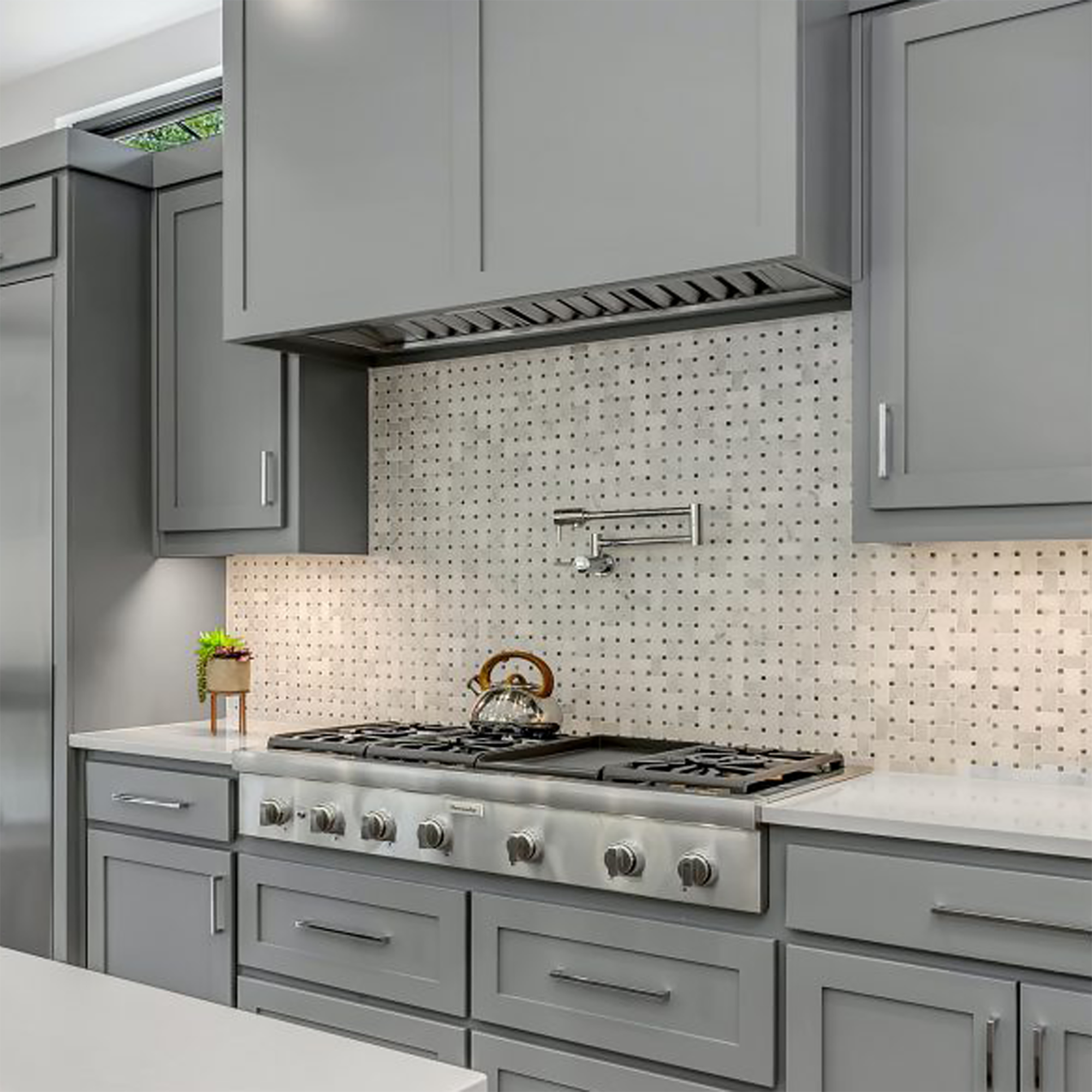 Victory 36-Inch 700 CFM Insert Range Hood in Stainless Steel Baffle Filters 4-Speed Rotary Switch Dimmable LED's - Q2-36