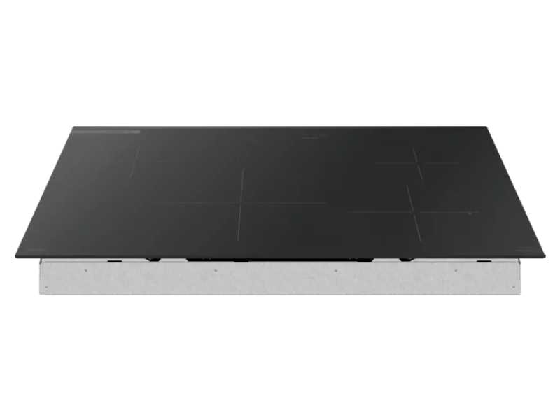 30" Bosch 800 Series Induction Cooktop in Black - NIT8061UC