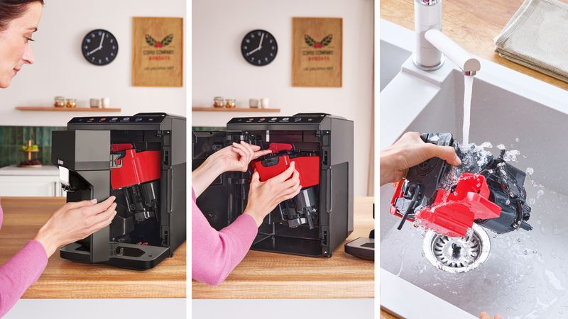 Bosch 500 Series VeroCafe Fully Automatic Coffee Machine with Removable Water Tank  in Piano Black - TPU40109