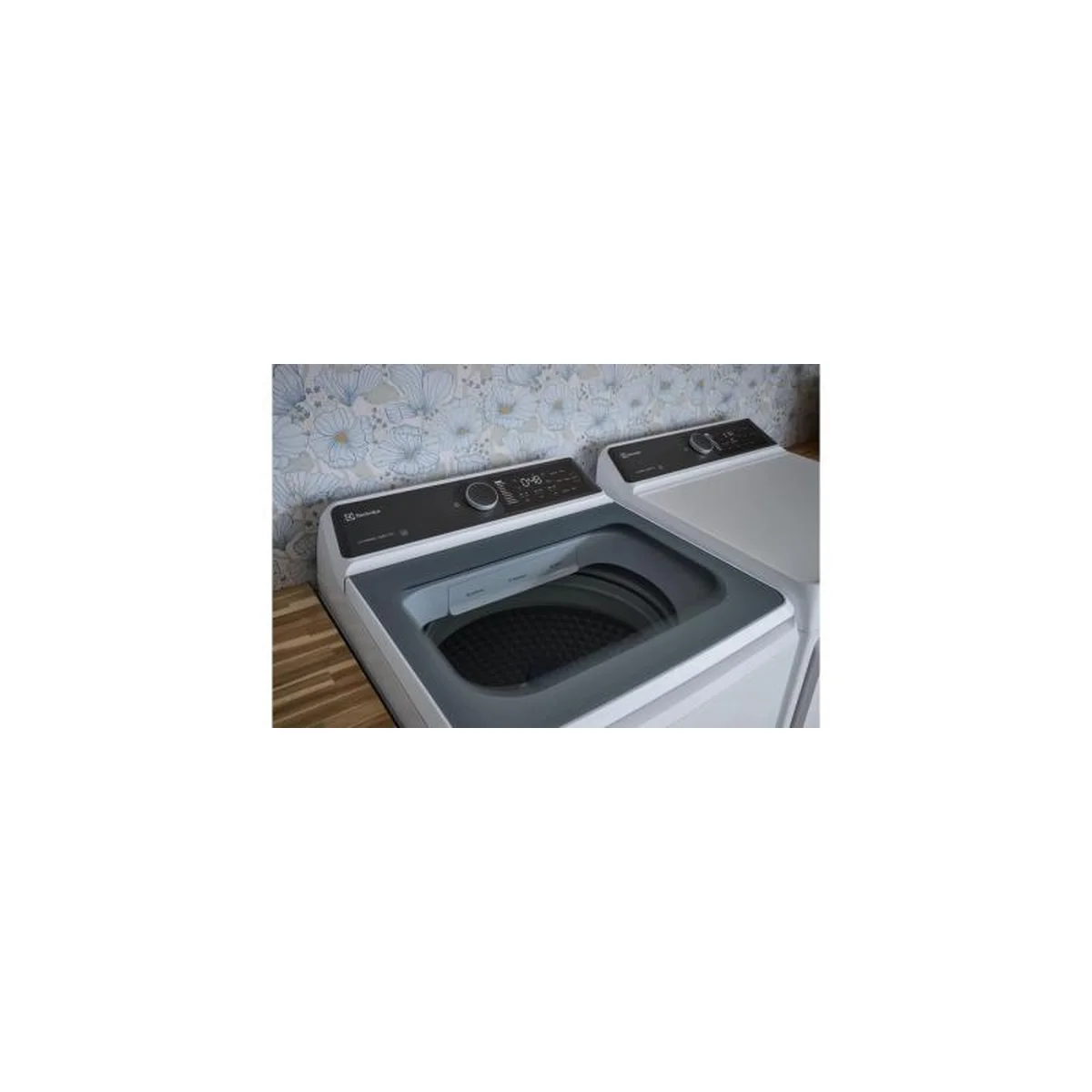 27" Electrolux 7.4 Cu. Ft. Front Gas Dryer - ELVG7400AW