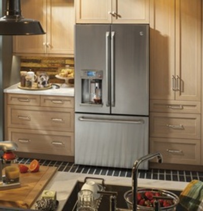 Café 27.8 cu. ft. French-Door Refrigerator w/Keurig K-Cup Brewing System - CFE28USHSS